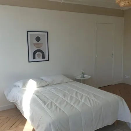 Flexliving - - Voltaire Holiday home Paris